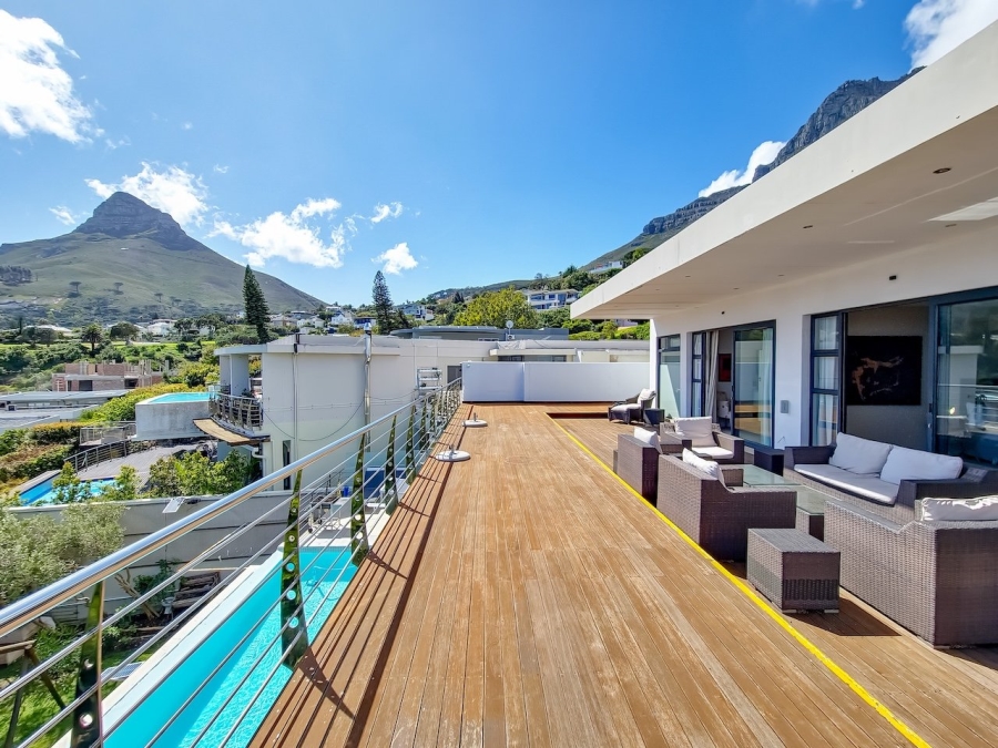 To Let 7 Bedroom Property for Rent in Camps Bay Western Cape